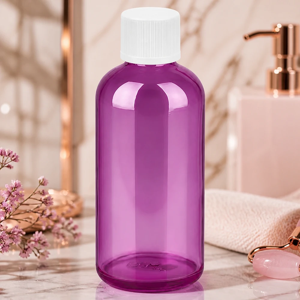 Butelka 100ml 11mm z białą zakrętką PurpleLine z zabezpieczeniem przed dziećmi. UT18/100 Butelka kosmetyczna o pojemności 100 ml wykonana z wysokiej jakości tworzywa sztucznego w eleganckim fioletowym kolorze z bezpieczną zakrętką