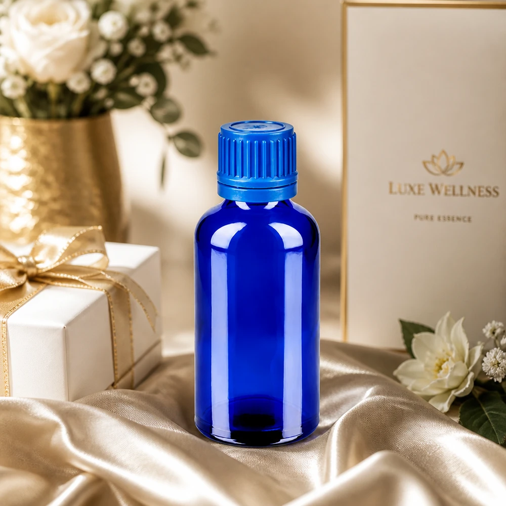 Butelka 50 ml 11 mm SV niebieski OV BlueLine UT18/50 Wysokiej jakości niebieska szklana butelka 50 ml z żebrowaną zakrętką do esencji kosmetycznych