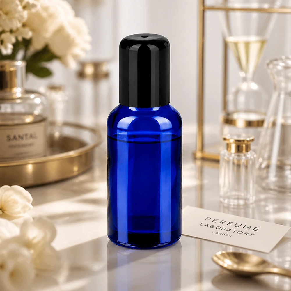 Butelka roll-on 30 ml czarna STD BlueLine UT18/30 Kompaktowa butelka roll-on STD BlueLine UT18/30 o pojemności 30 ml z praktyczną czarną nasadką roll-on