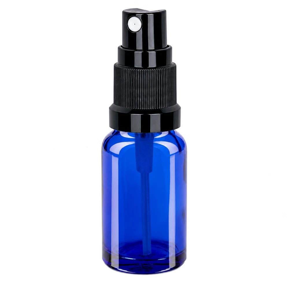 Butelka ze spryskiwaczem 10 ml czarna STD BlueLine UT18/10 Niebieska szklana butelka z rozpylaczem STD BlueLine UT18/10 o pojemności 10 ml z czarną pompką do precyzyjnego dozowania