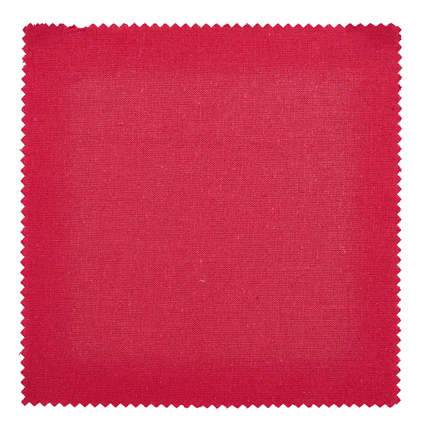 Biżuteryjna serwetka materiałowa zielona "Gwiazdy" kwadrat 150x150mm Bordeauxrotes Stoff Schmuckdeckchen 15x15cm Nahaufnahme zeigt edle Stoffstruktur und saubere Zackenkante