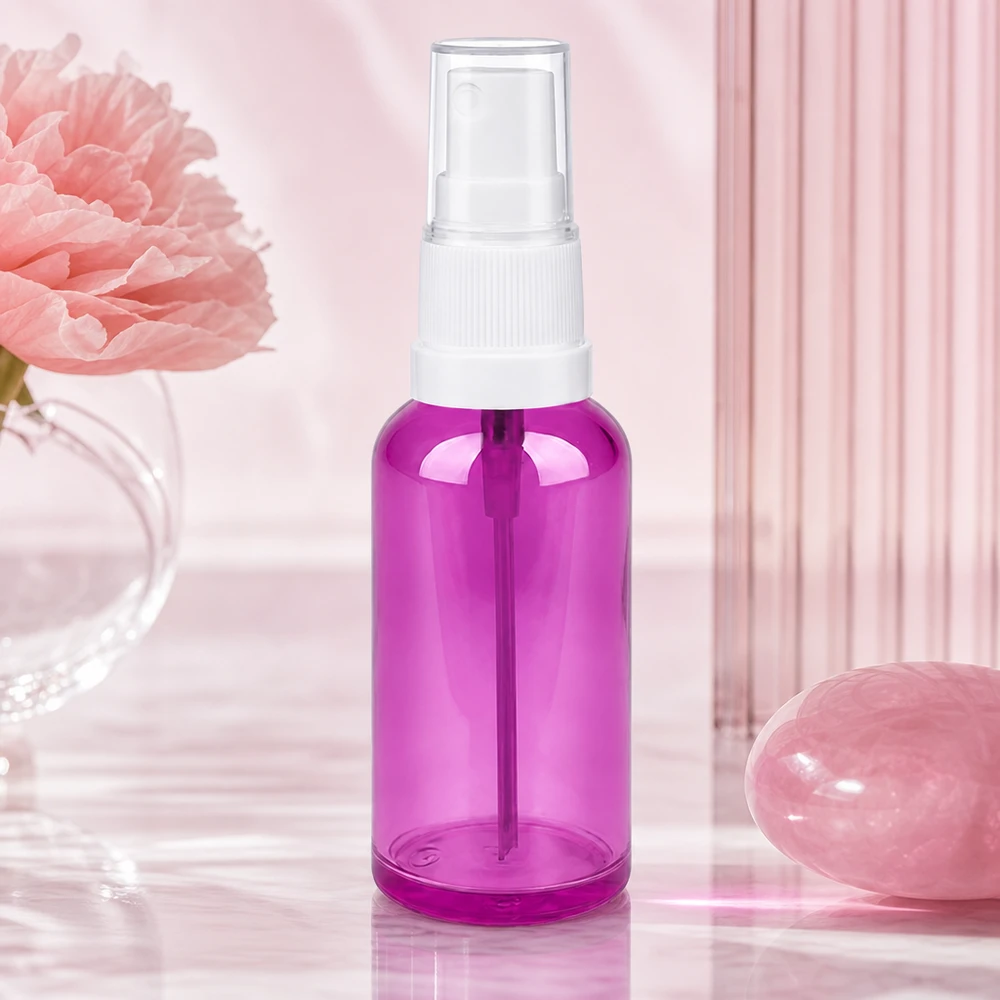 Butelka z rozpylaczem 50 ml biała/przezroczysta Standard PurpleLine UT18/50 Butelka 50 ml z atomizerem w kolorze fioletowym przezroczystym idealna do toniku do twarzy i toniku