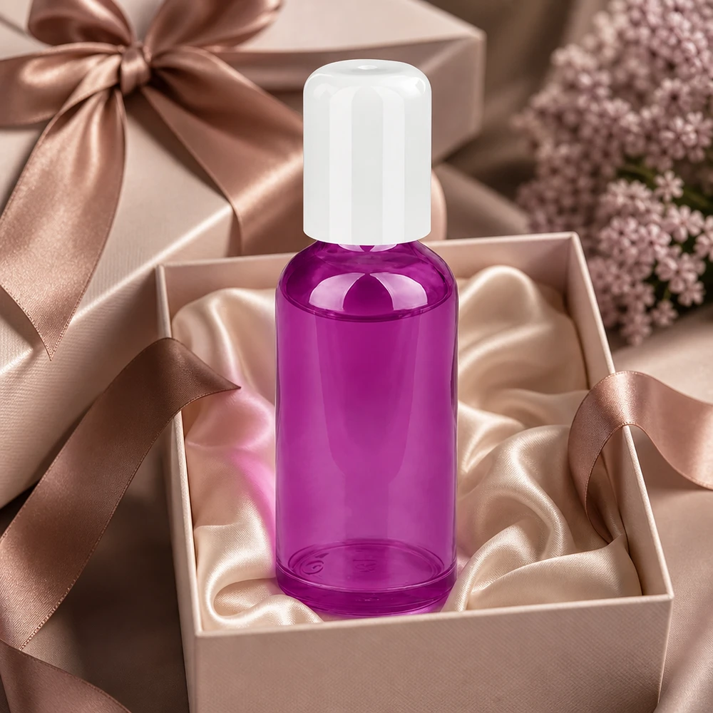 Butelka roll-on 50 ml z praktycznym aplikatorem w kształcie kulki zapewnia równomierną aplikację olejków.