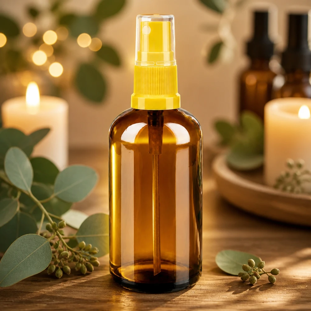 100 ml butelka ze spryskiwaczem żółta/przezroczysta STD BrownLine UT18/100 Żółta głowica rozpylająca na brązowej szklanej butelce o pojemności 100 ml do olejków eterycznych i aromaterapii