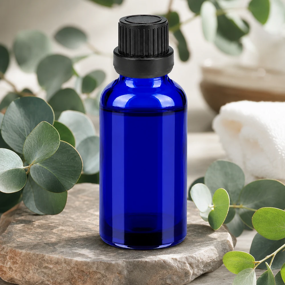 Butelka 30 ml 11 mm SV czarna OV BlueLine UT18/30 Butelka o pojemności 30 ml wykonana z wysokiej jakości kobaltowego szkła z czarną zakrętką do aromaterapii