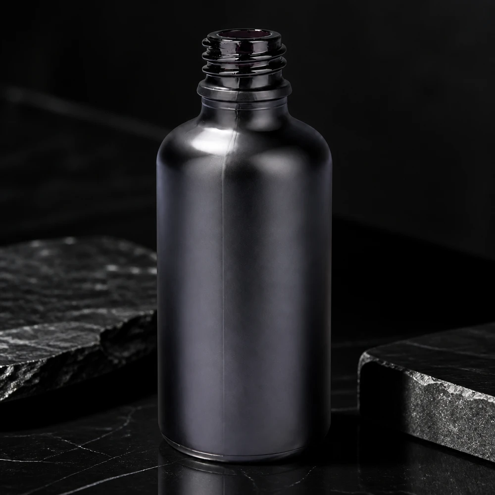 Butelka apteczna BlackLine UT18/50 UNiTWIST o pojemności 50 ml i kompaktowym rozmiarze ułatwiającym podróżowanie.