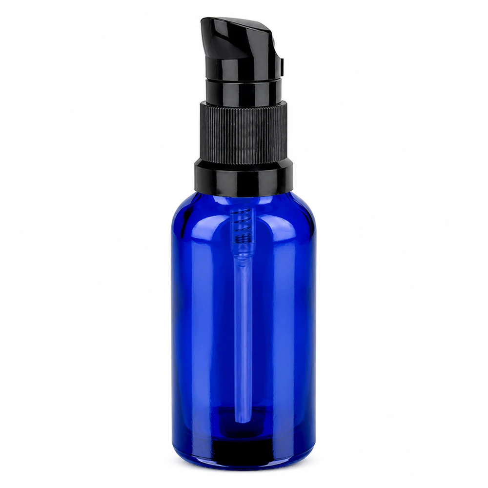 Butelka z pompką o pojemności 30 ml w eleganckim niebieskim kolorze z czarnym dozownikiem do serum i kosmetyków