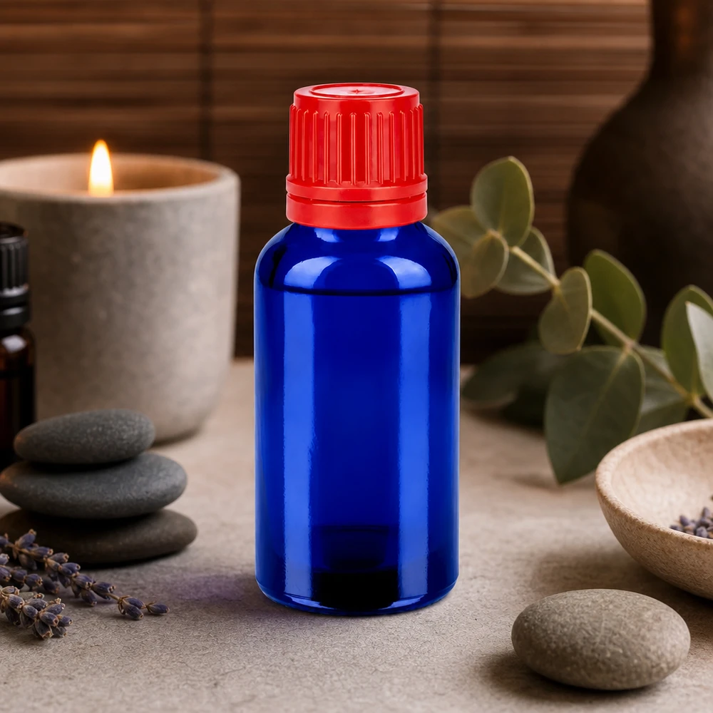 Butelka 30 ml 11 mm SV czerwona OV BlueLine UT18/30 Wysokiej jakości butelka farmaceutyczna o pojemności 30 ml wykonana z chroniącego przed promieniowaniem UV szkła kobaltowego z zakrętką zabezpieczającą przed dziećmi.