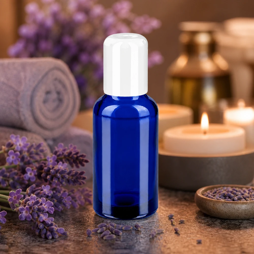 Butelka roll-on 30 ml biała STD BlueLine UT18/30 Kompaktowa butelka roll-on o pojemności 30 ml w kolorze kobaltowego błękitu z białą nakrętką do zastosowań aromaterapeutycznych