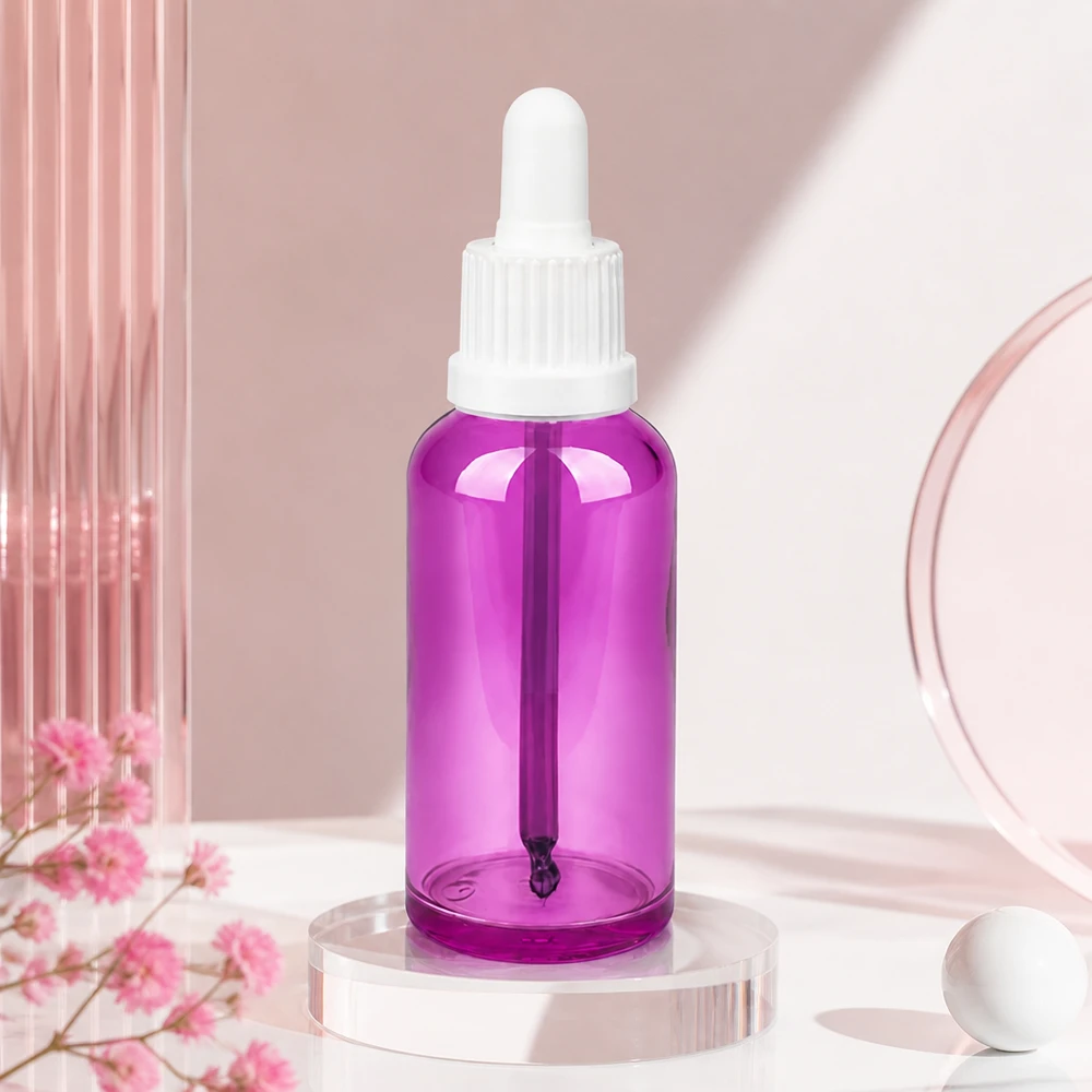 Butelka kosmetyczna o pojemności 50 ml wykonana z wysokiej jakości fioletowego szkła z precyzyjną pipetą dozującą