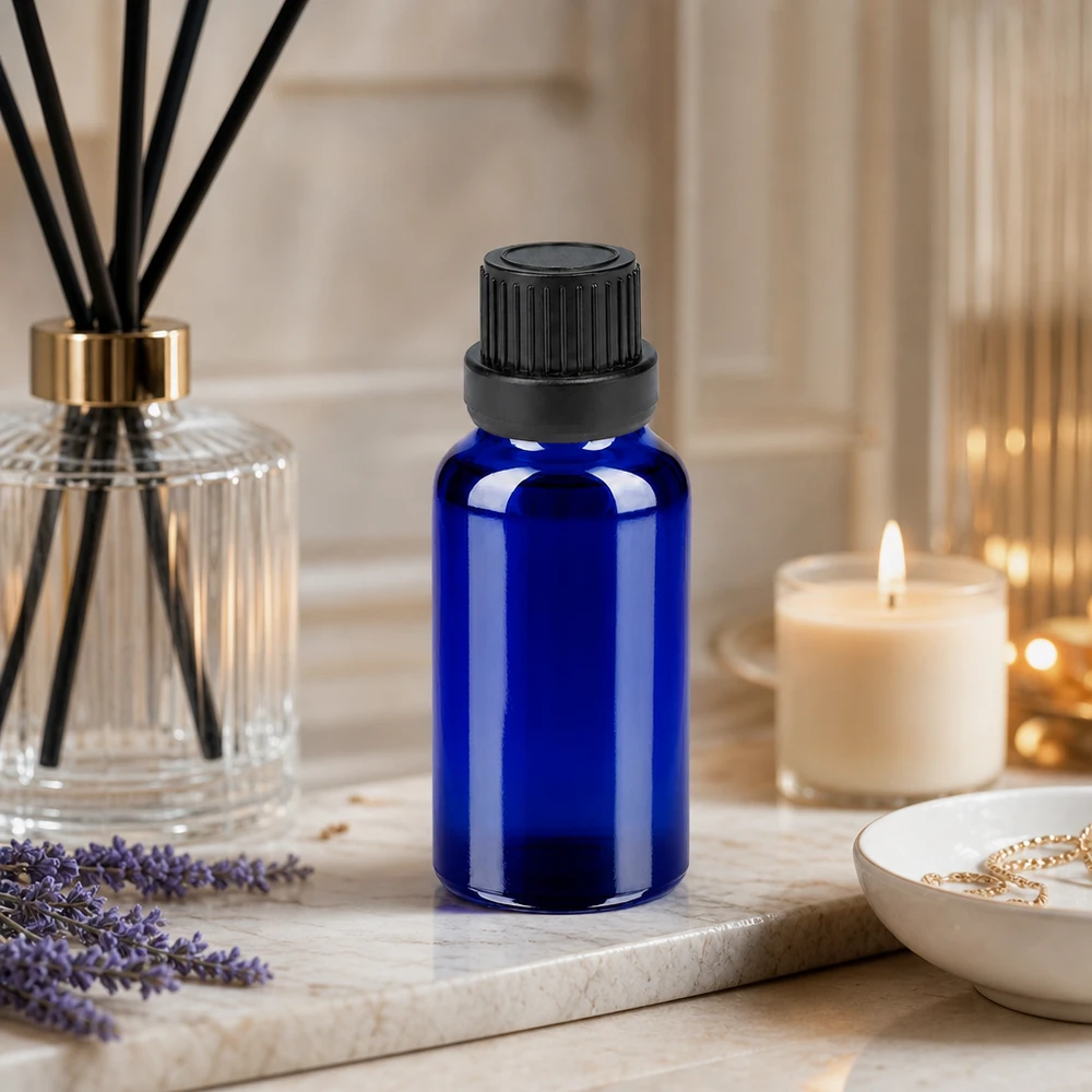 Butelka 20 ml 11 mm SV czarna OV BlueLine UT18/20 Kompaktowa butelka do aromaterapii o pojemności 20 ml z czarną nakrętką z zabezpieczeniem przed otwarciem i eleganckim designem