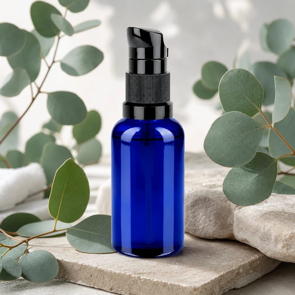 50 ml butelka z pompką czarna STD BlueLine UT18/50 Kompaktowa butelka z pompką o pojemności 50 ml i precyzyjnym systemem dozowania STD BlueLine UT18/50 do użytku profesjonalnego