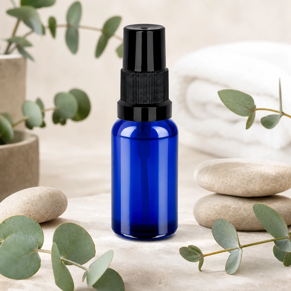 20 ml butelka ze spryskiwaczem czarna STD BlueLine UT18/20 Mała butelka z rozpylaczem 20 ml STD BlueLine UT18/20 z praktyczną głowicą rozpylającą do podróży i w podróży