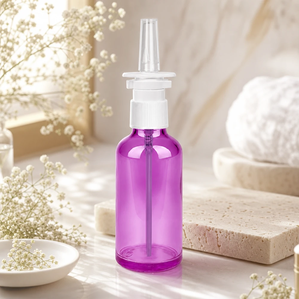 Butelka z rozpylaczem do nosa 50 ml z białą głowicą rozpylającą w kolorze fioletowym do sterylnych zastosowań medycznych