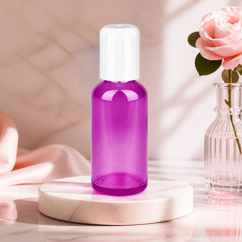 Butelka typu roll-on 50 ml, biała, standardowa PurpleLine UT18/50 Butelka roll-on 50 ml z białą zakrętką STD UT18/50 do precyzyjnego dozowania produktów do pielęgnacji skóry