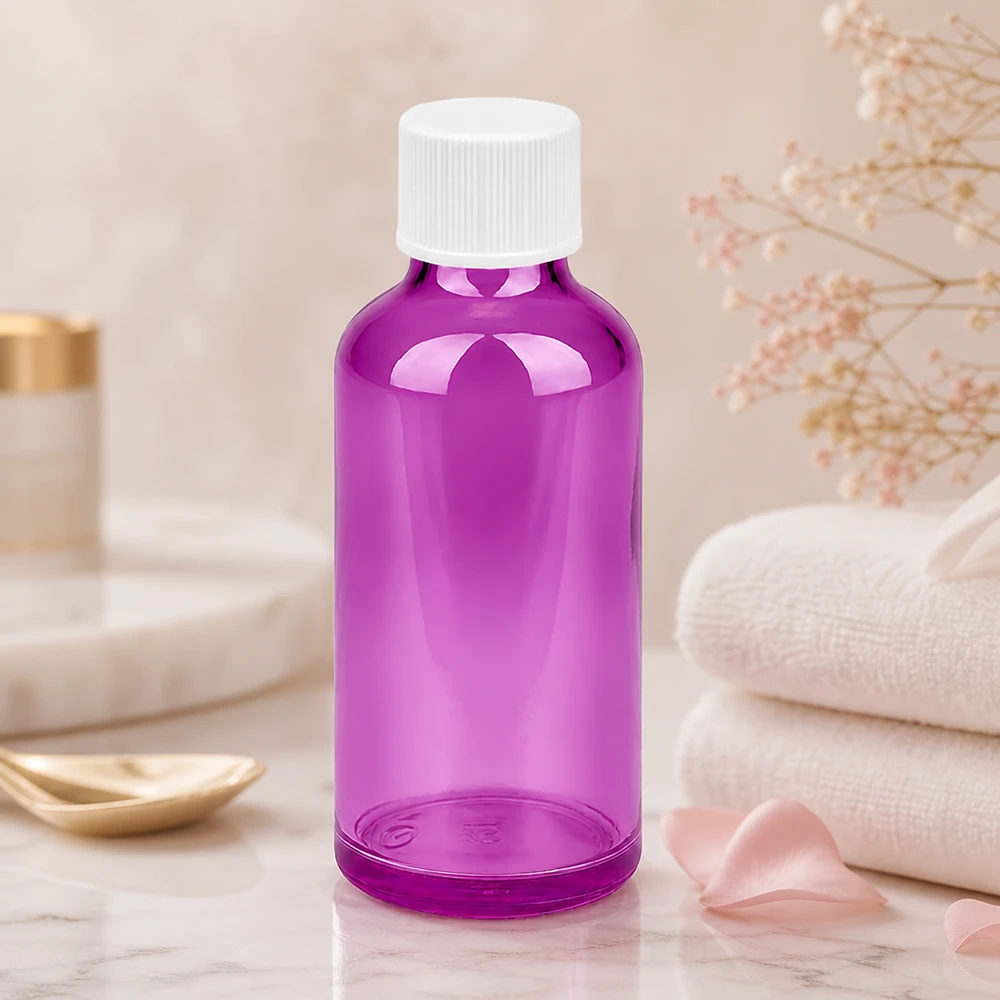 Elegancka 50 ml butelka z przezroczystego fioletowego szkła z białą zakrętką do aromaterapii