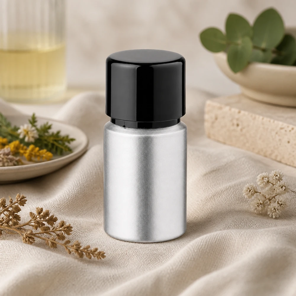 Butelka z barwionego aluminium o pojemności 10 ml z zakrętką Barwiona aluminiowa butelka o pojemności 10 ml - idealna do próbek perfum i olejków zapachowych z bezpieczną zakrętką