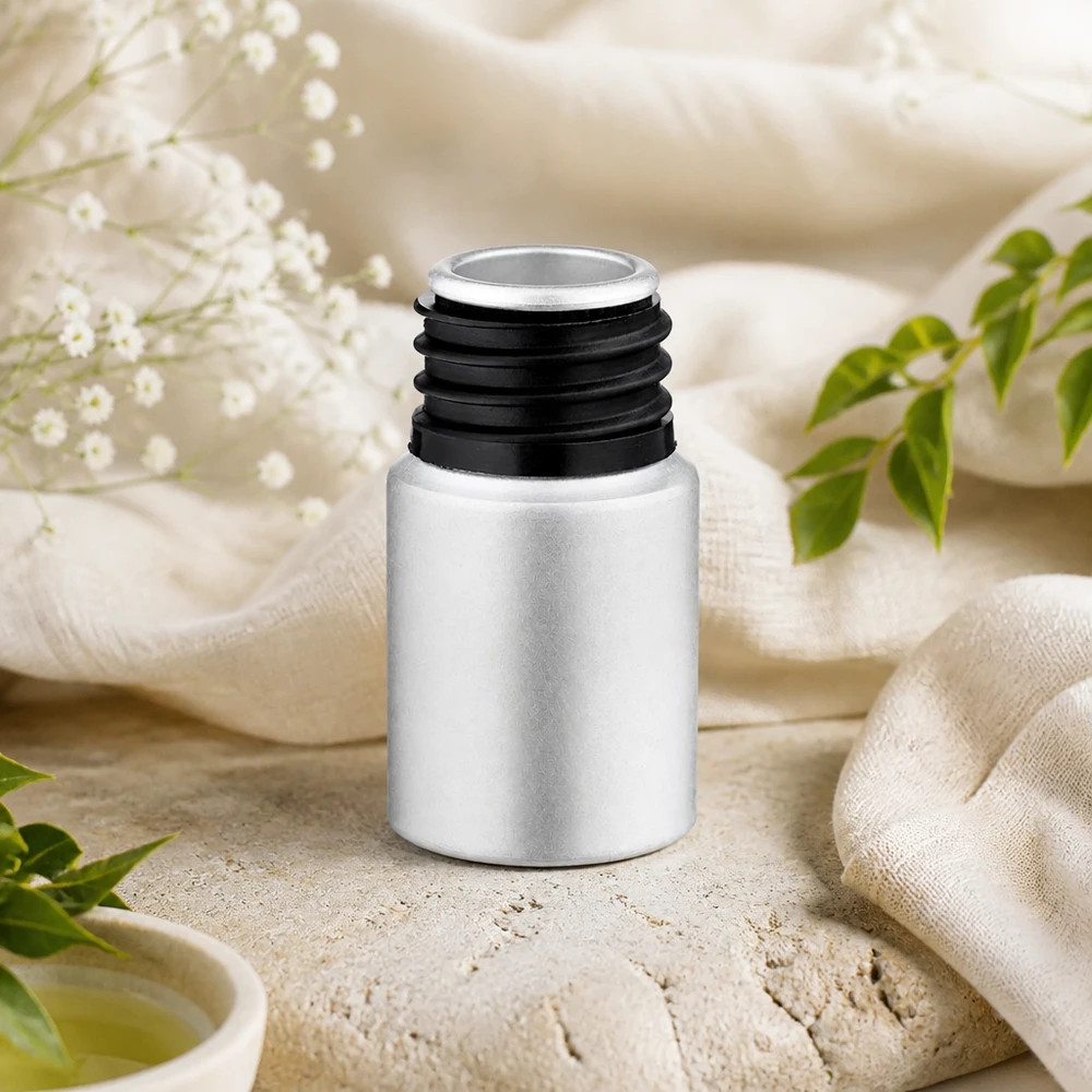 Butelka z barwionego aluminium o pojemności 10 ml Wysokiej jakości aluminiowa butelka o pojemności 10 ml wykonana z wytrzymałego aluminium z wyrafinowanym matowym wykończeniem zapewniającym długotrwałe użytkowanie