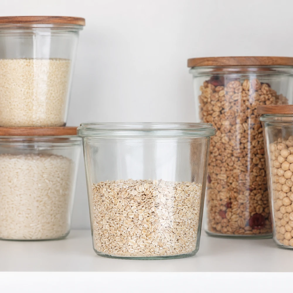 Słoik z wywiniętym brzegiem WECK RR40, 35 ml WECK Sturzglas 35ml RR40 mit Holzdeckel zur stilvollen Aufbewahrung von Gewürzen und kleinen Lebensmitteln in der Küche